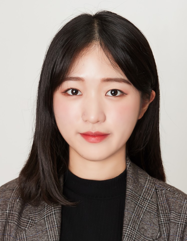 Hyunji Lim  사진